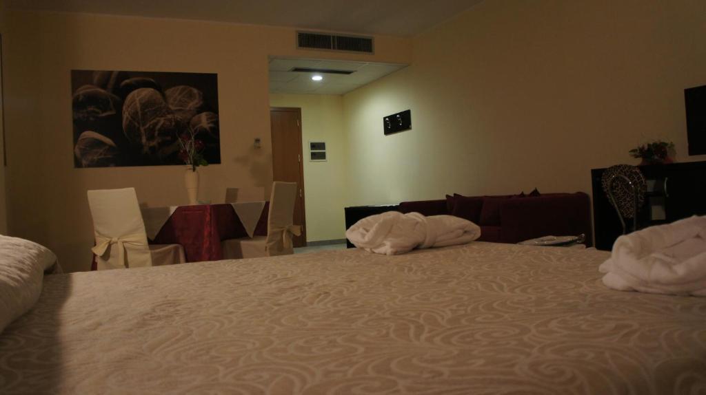 Hotel Le Sorgenti Пополи Стая снимка