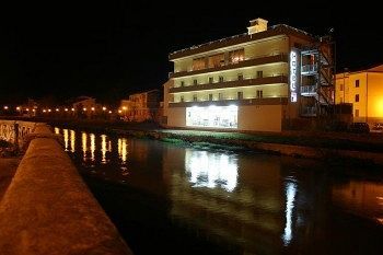 Hotel Le Sorgenti Пополи Екстериор снимка